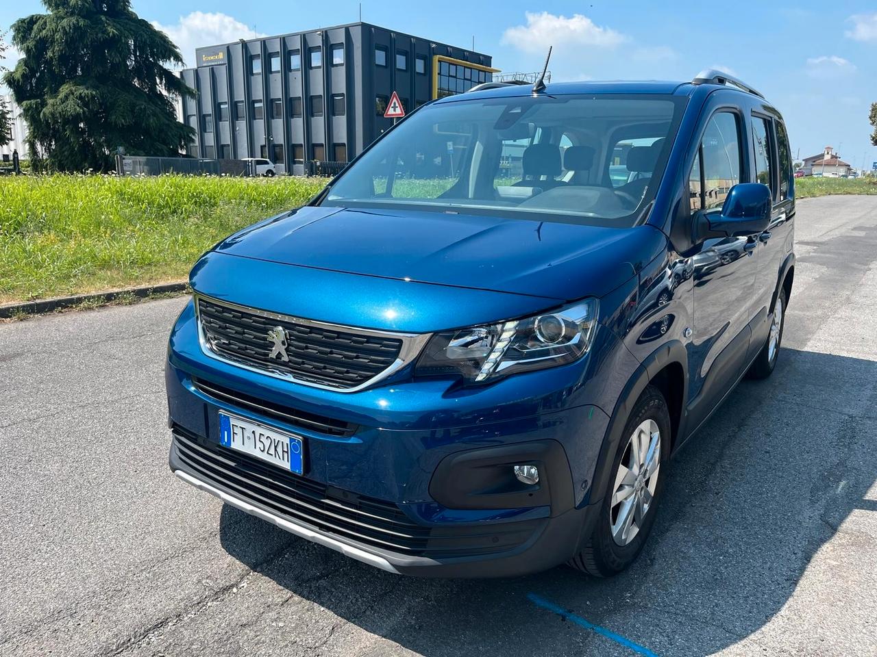 Peugeot Rifter BlueHDi 130 S&S Active Standard