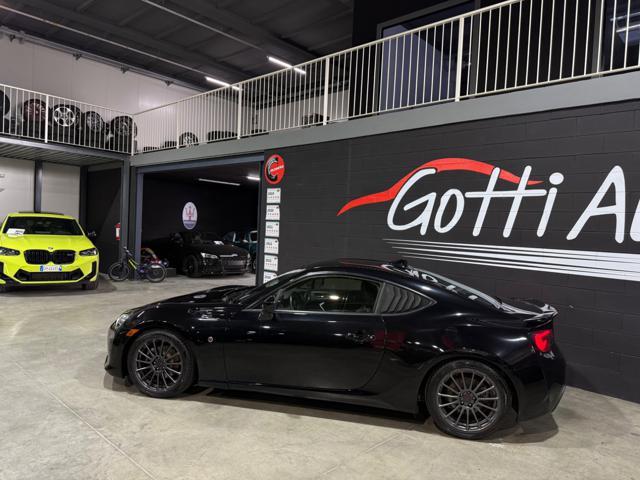 TOYOTA GT86 MANUALE RESTYLING
