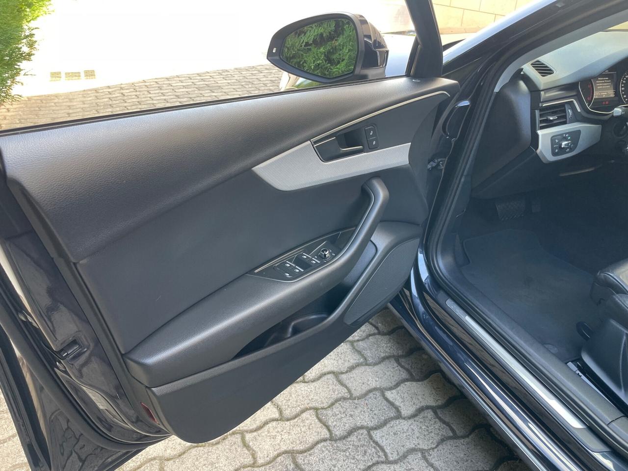 Audi A4 Avant 2.0 TDI 150 CV Tetto/navi/sedili sportivi