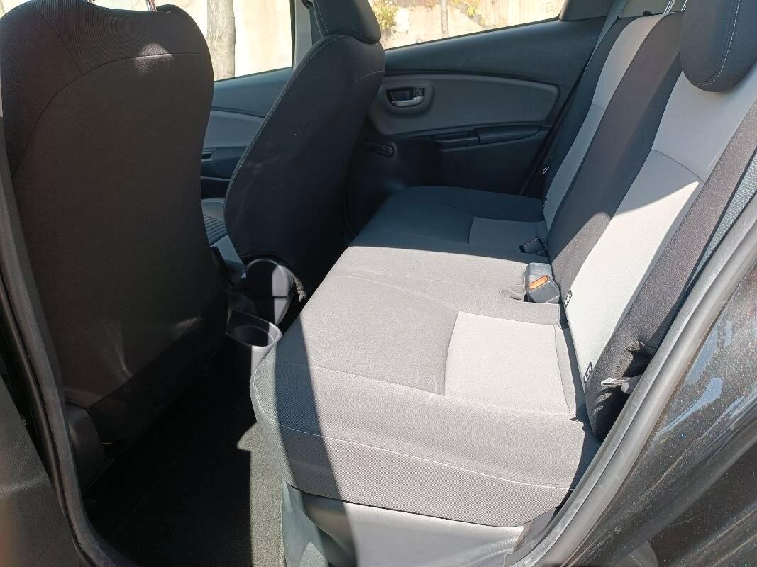 Toyota Yaris 1.5 Hybrid Business 73CV