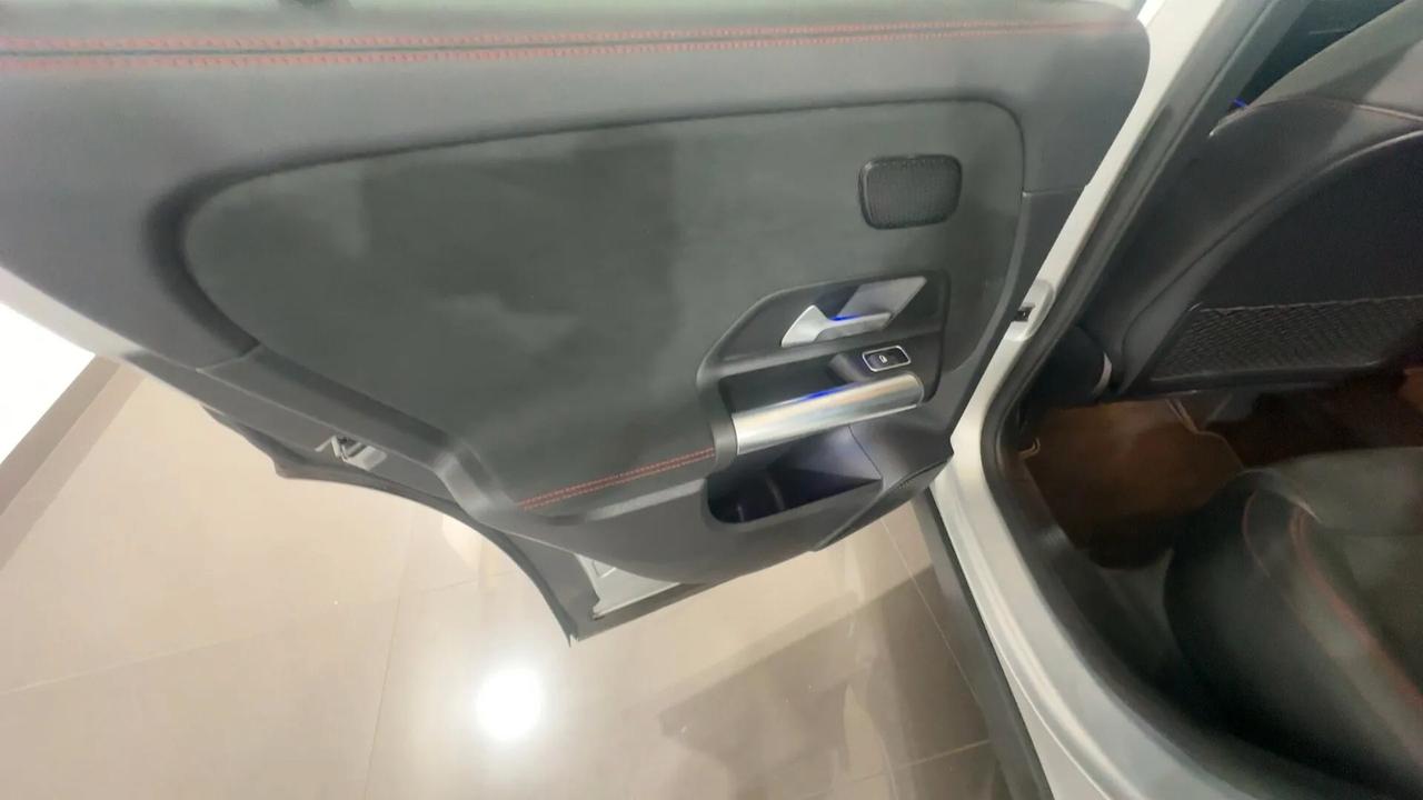 Mercedes-benz GLA 200 Automatic Premium