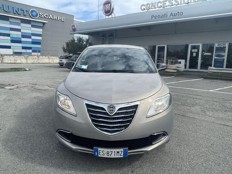 Lancia Ypsilon Ypsilon 0.9 Twinair 85 CV 5 porte Metano Ecochic Silver