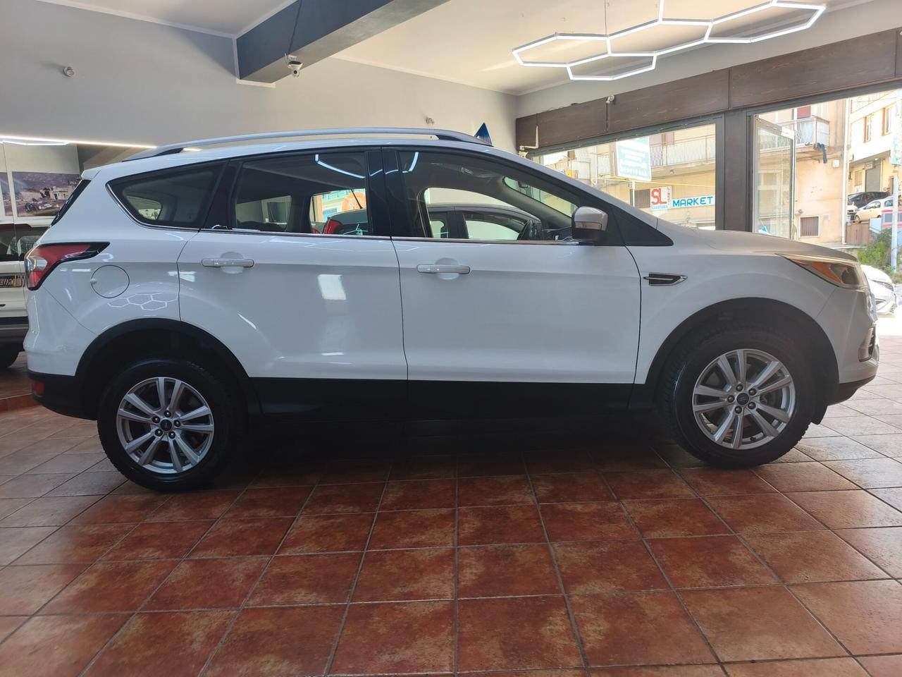 Ford Kuga 1.5 TDCI 120 CV Titanium