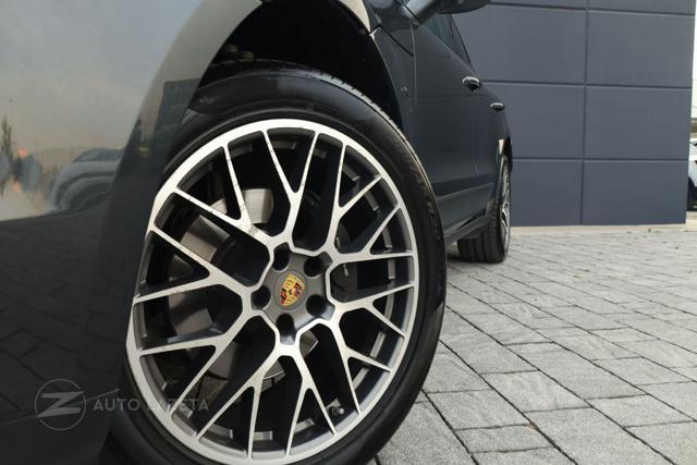 PORSCHE Macan 2.0 Sedili Riscaldabili Volante Elettrico 4x4