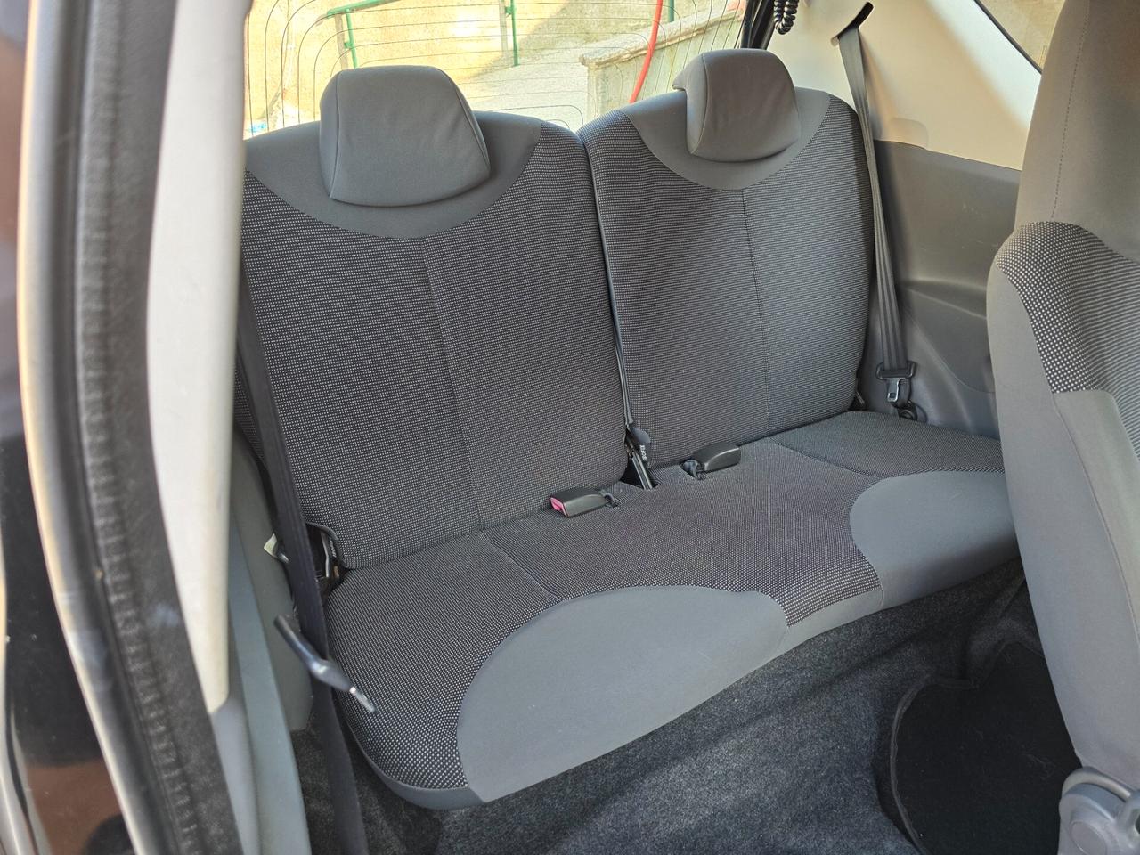 Peugeot 107 1.0benz 68CV full opt 2009
