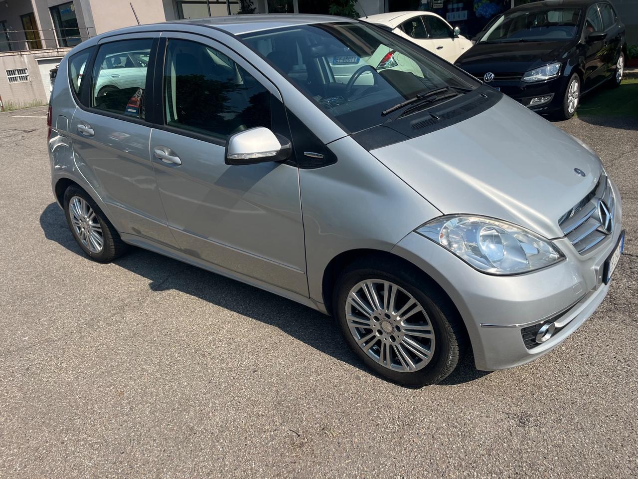 Mercedes A180CDI/cambio automatico/109CV/neopatentato/Euro4 con FAP/unico proprietario