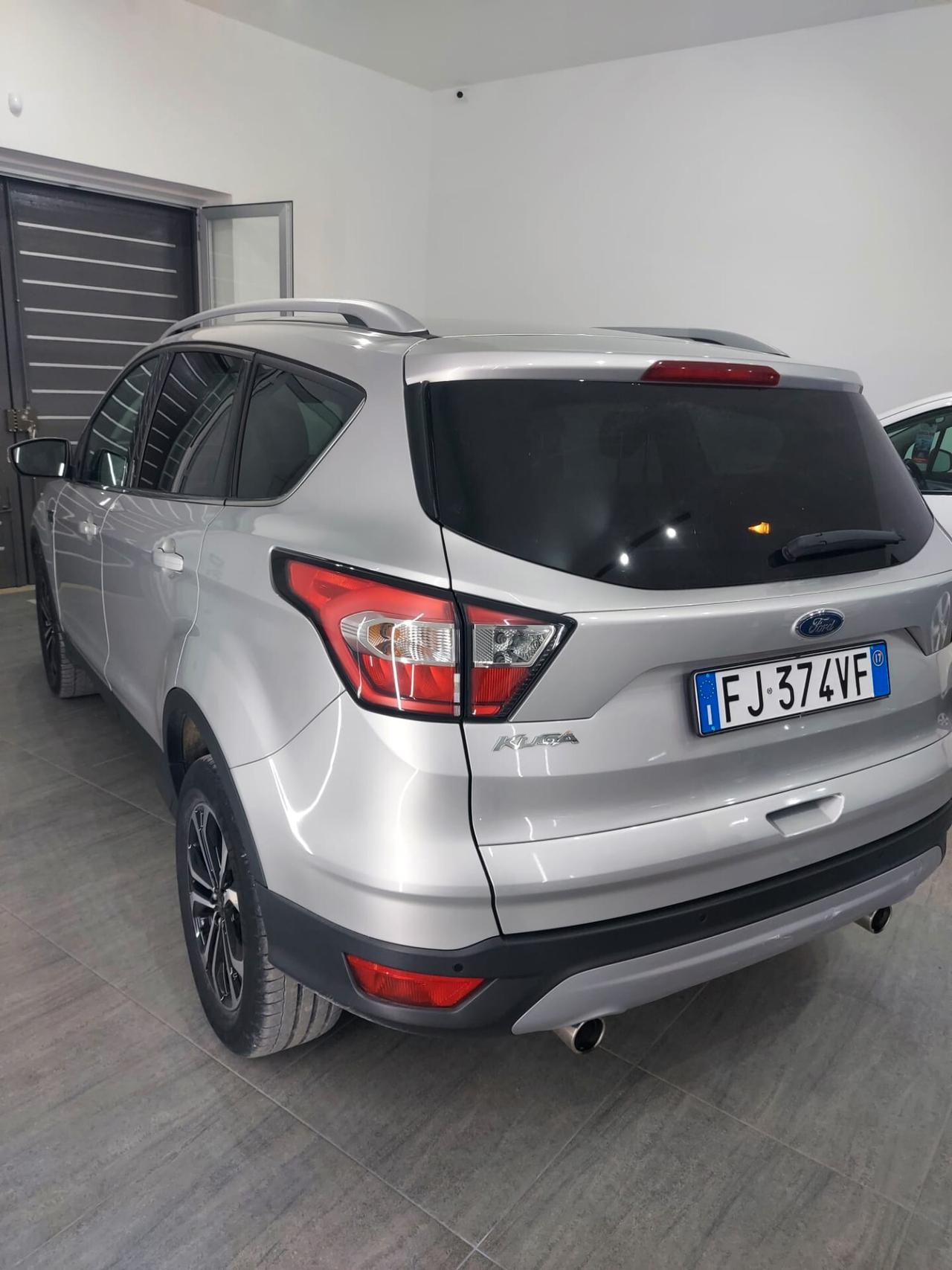 Ford Kuga 1.5 TDCI 120 CV S&S 2WD Titanium