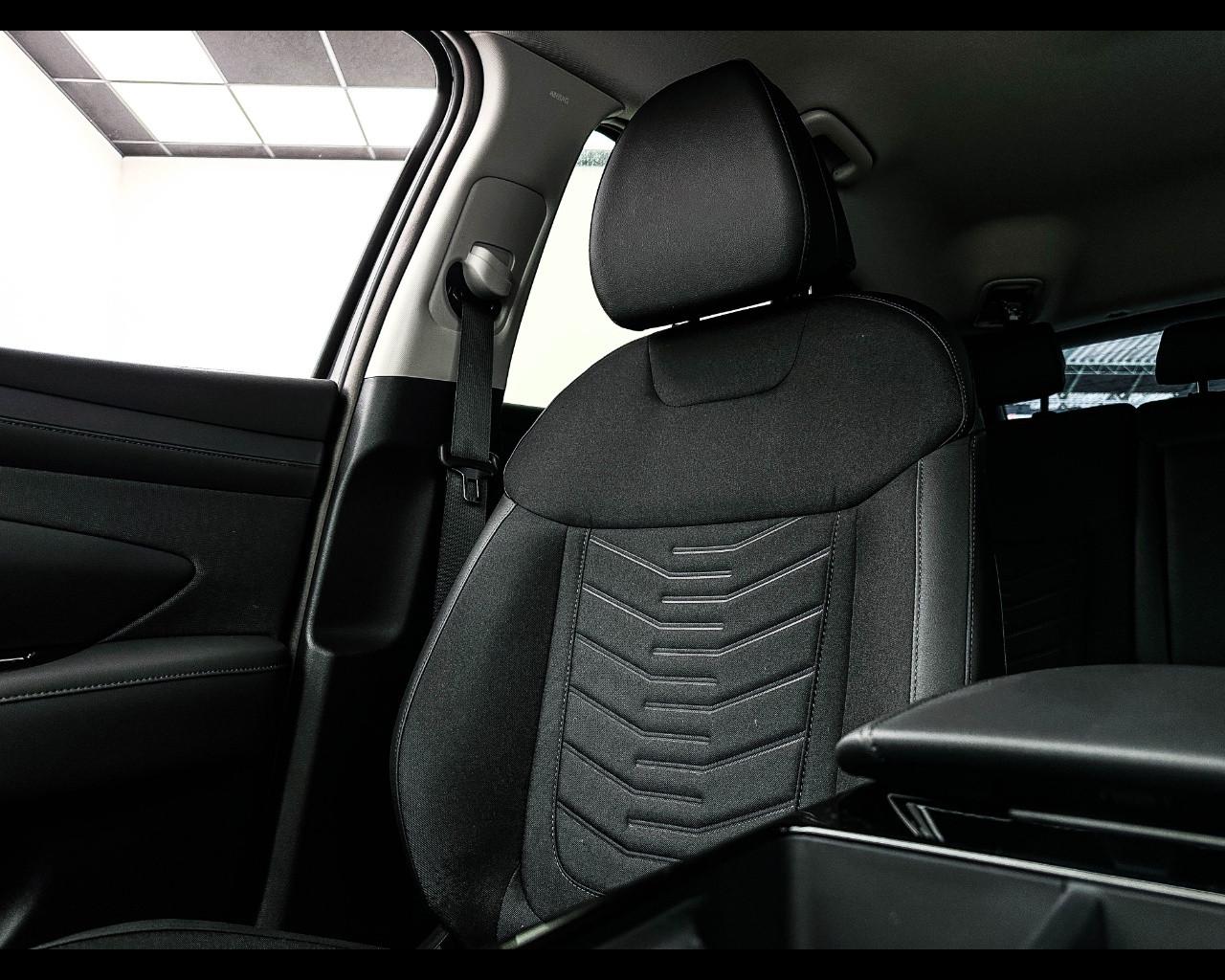 HYUNDAI TUCSON PE 1.6HEV AT 2WD BUSINESS
