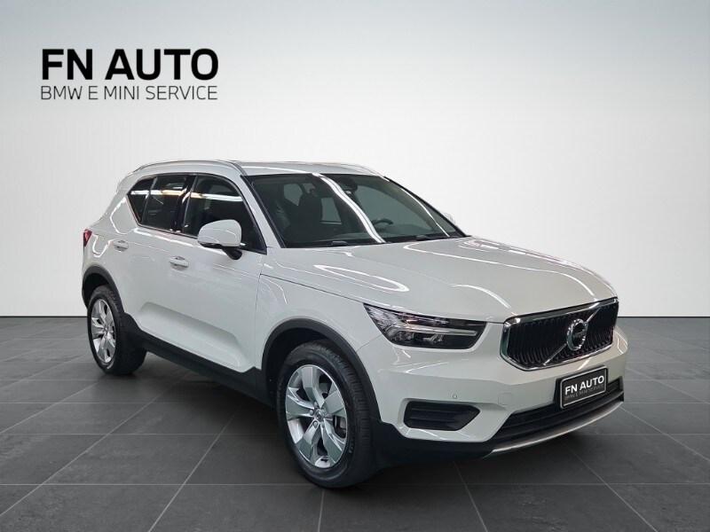 VOLVO XC40 (2017-->) XC40 T3 Geartronic Momentu...