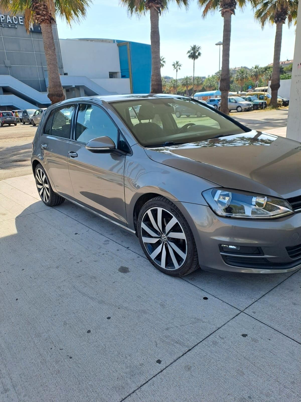 Volkswagen Golf 1.6 TDI 5p. Highline BlueMotion Technology