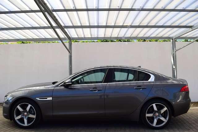 Jaguar XE 2.0 D 180 cv Automatica Prestige