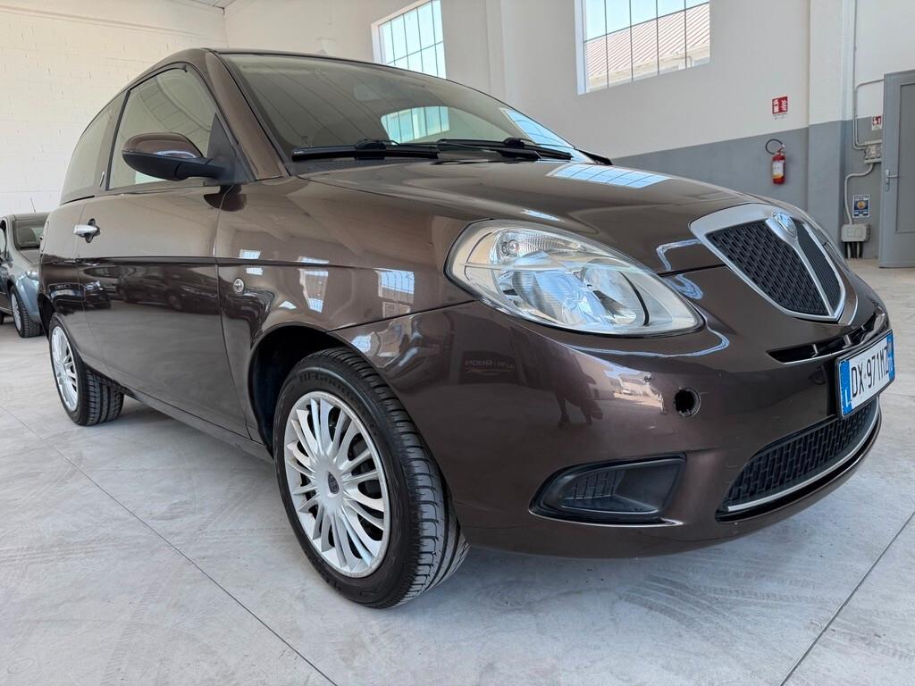 Lancia Ypsilon 1.2 Oro