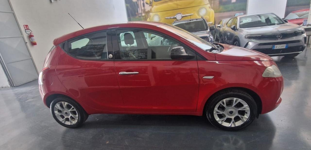 Lancia Ypsilon 1.2 69 CV 5 porte GPL Ecochic Gold