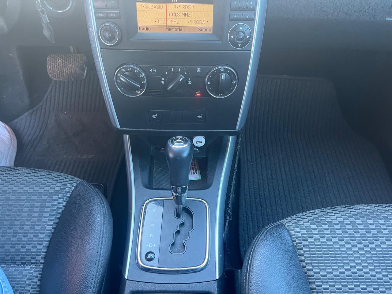 MERCEDES A180 CDI COUPÈ CAMBIO AUTOMATICO