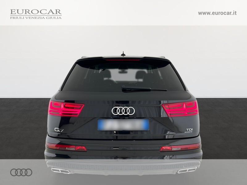 Audi Q7 3.0 tdi business plus quattro tiptronic