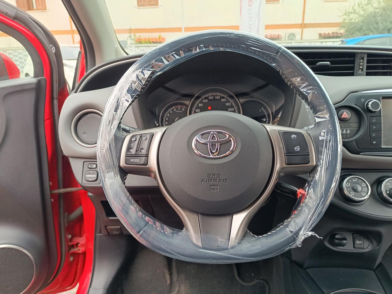 Toyota Yaris 1.0 5 porte Active