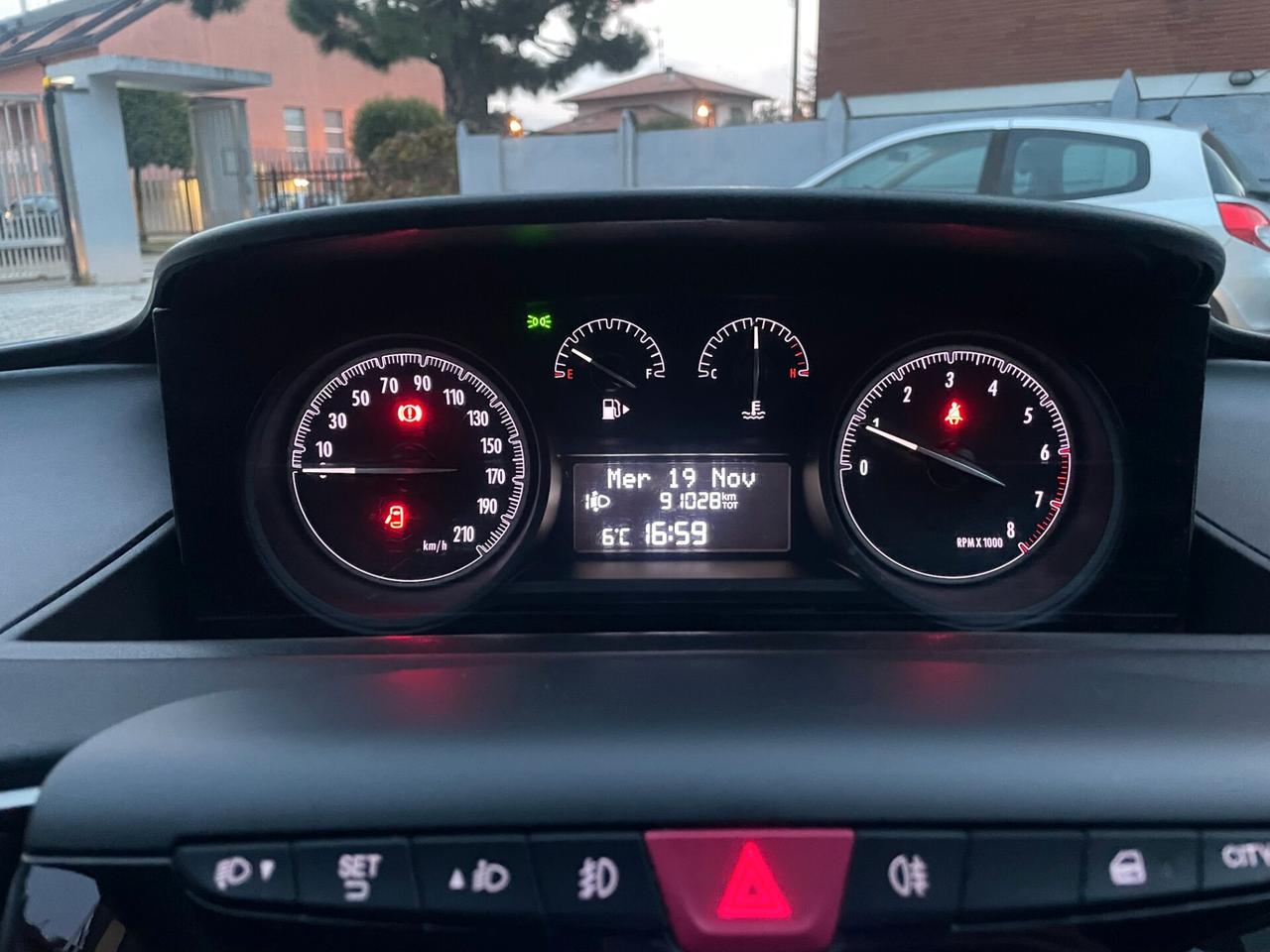 Lancia Ypsilon 1.2 Platinum 69cv NEOPATENTATI