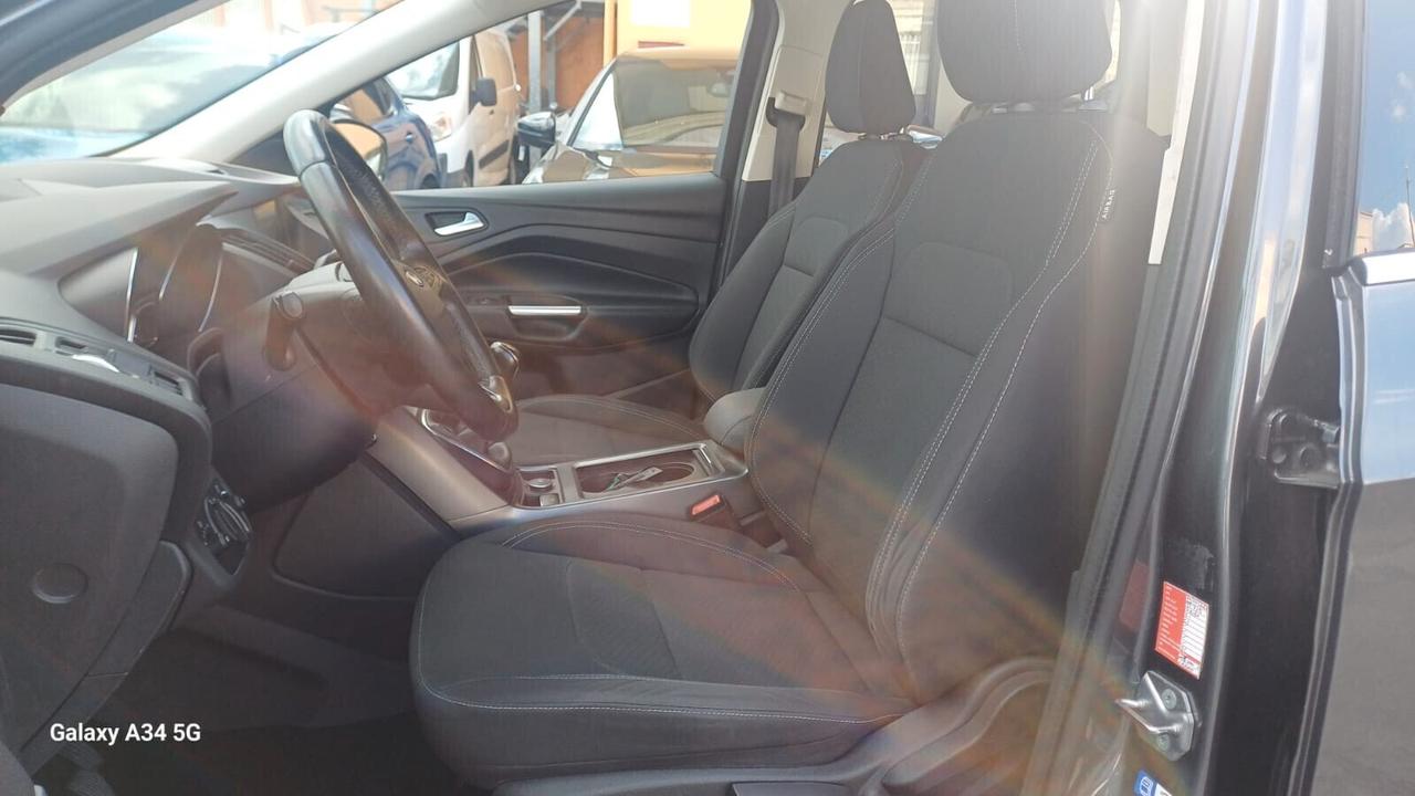 Ford Kuga 1.5 TDCI 120 CV S&S 2WD Titanium