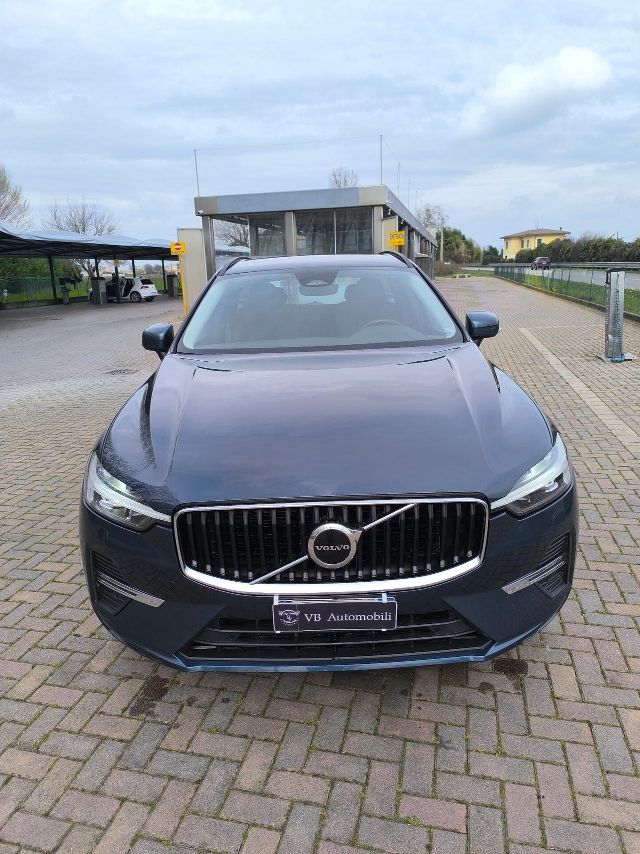 Volvo XC 60 XC60 B4 (d) AWD Geartronic Momentum Pro Sport