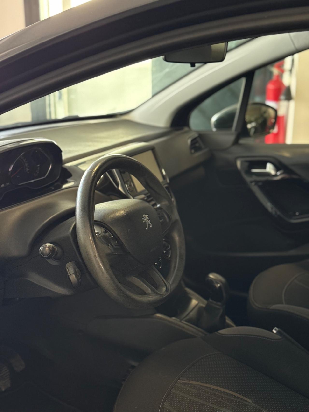 Peugeot 208 1.2 VTi 82 CV 5 porte Allure