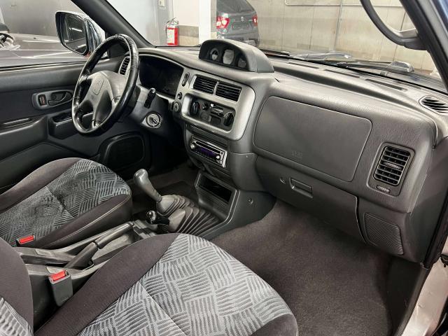 Mitsubishi L200 L200 d.cab 2.5 tdi GLS Target 4wd