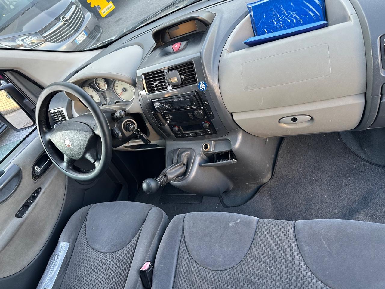 Fiat Scudo 2.0 diesel 9 POSTI