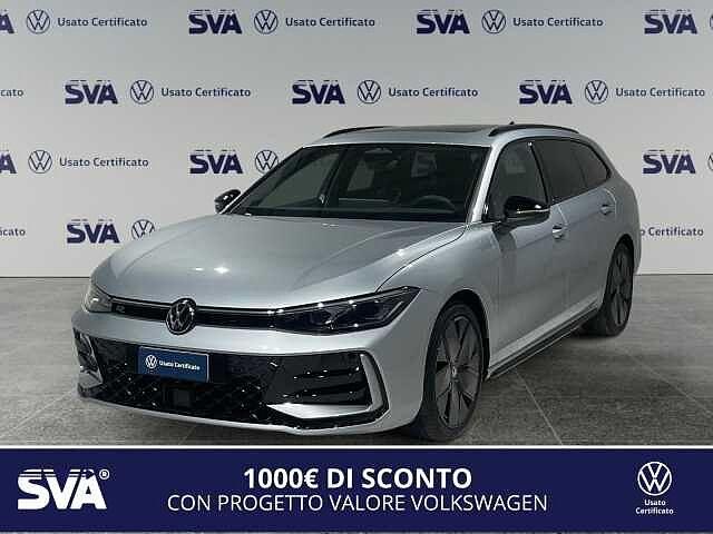 Volkswagen Passat 8ª serie 1.5eTSI 150CV DSG R-Line (MHEV) - IVA ESPOSTA -