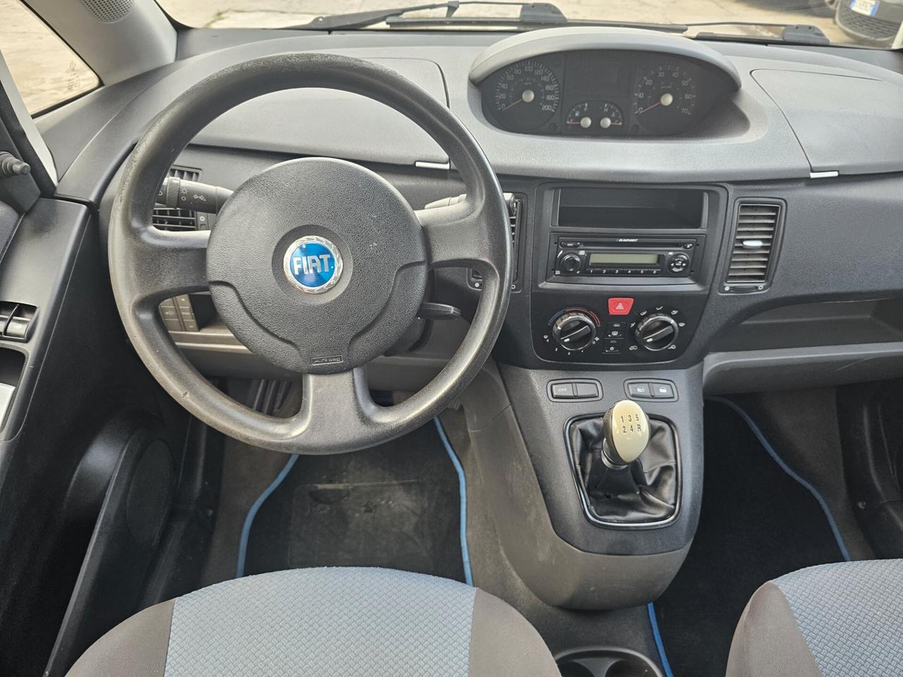 Fiat Idea 1.2 16V BlackLabel
