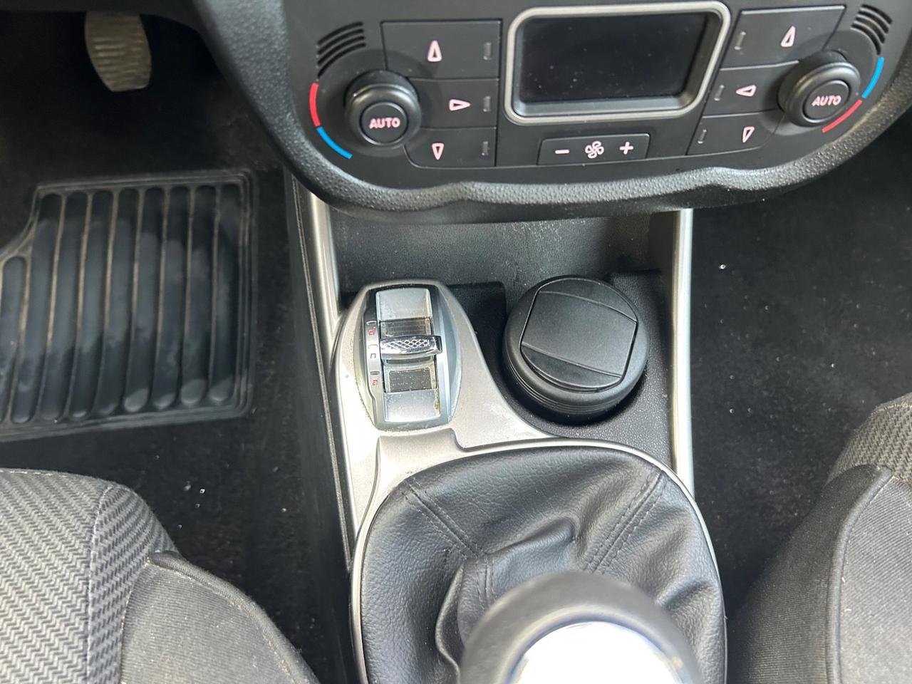 Alfa Romeo MiTo 1.6 JTDm 16V Distinctive Sport Pack