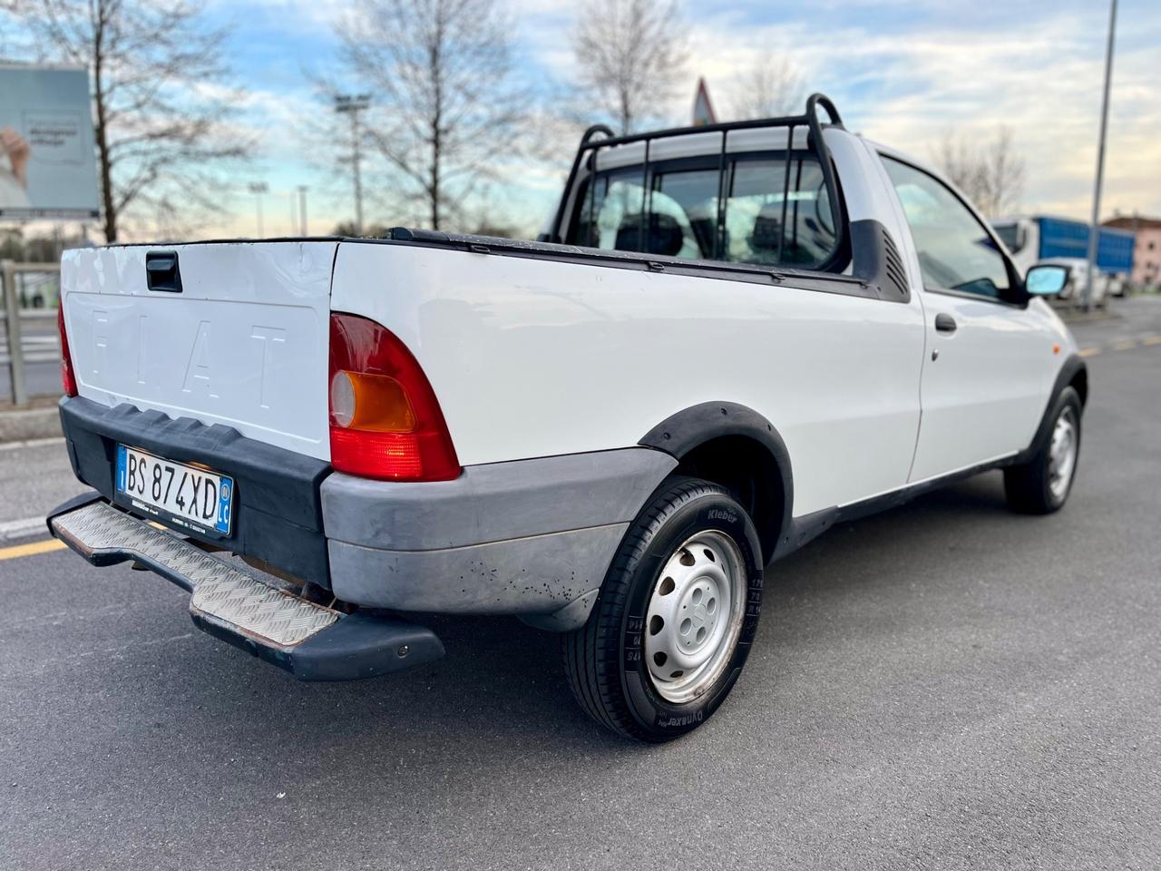 Fiat Strada 1.9 diesel Pick-up