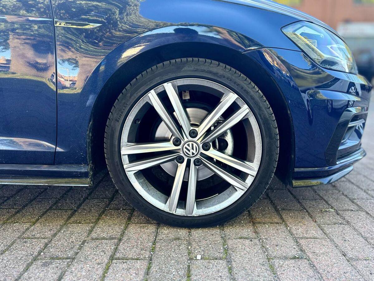 Volkswagen Golf 1.5 tsi Sport 150cv dsg