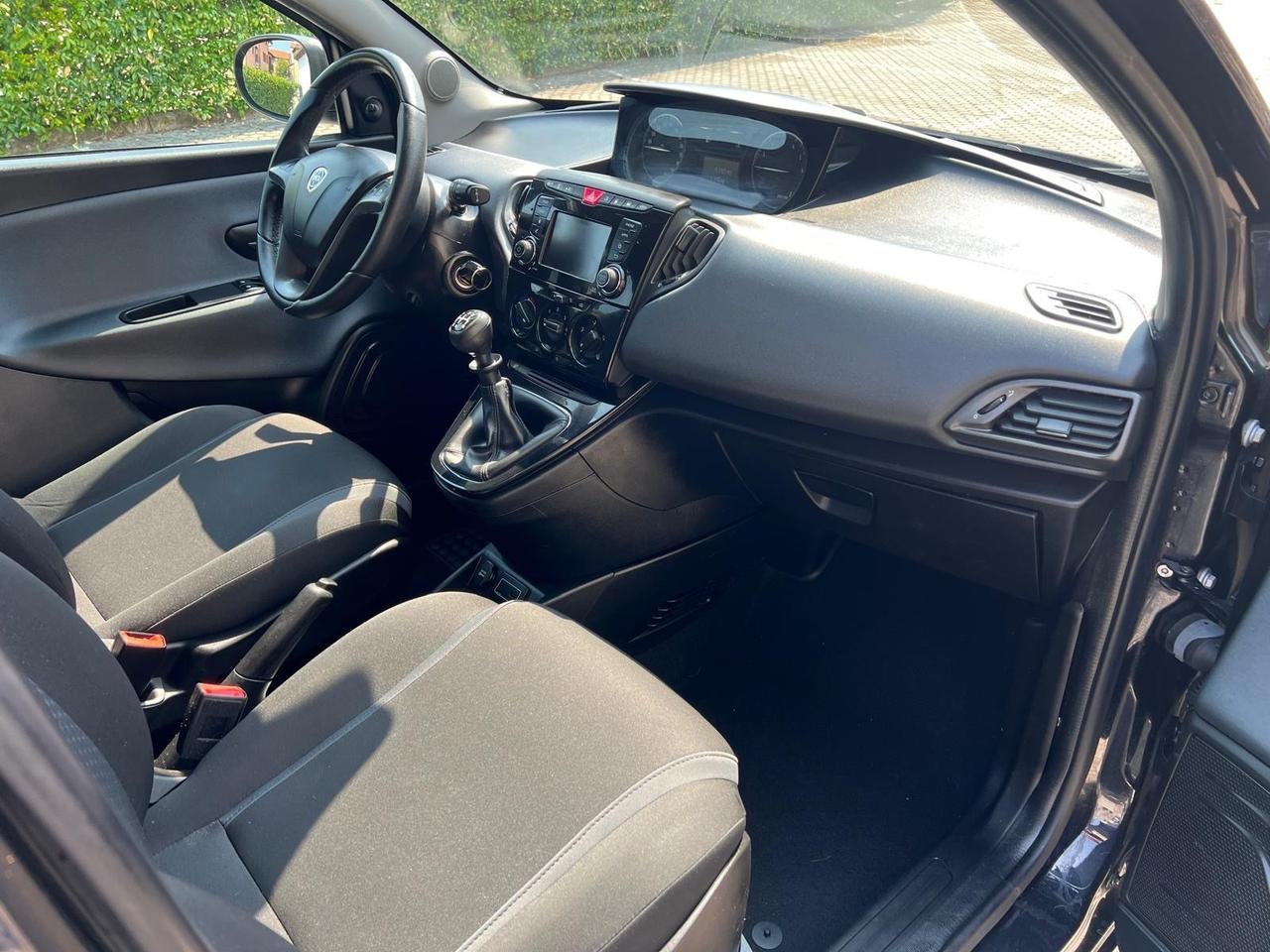 Lancia Ypsilon 1.2 69 CV 5 porte GPL Ecochic Unyca