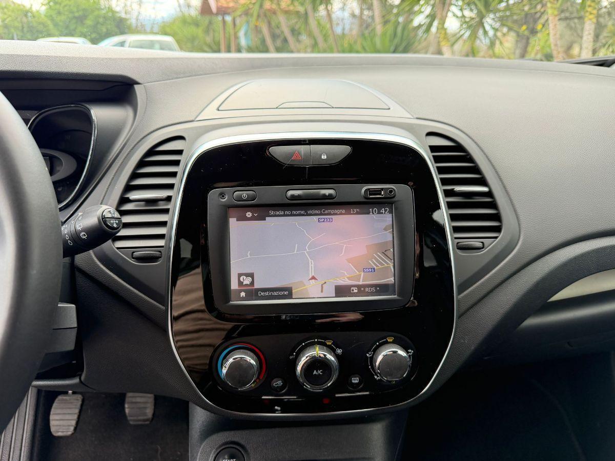 RENAULT - Captur - dCi 8V 110 CV S&S Energy Initiale Paris