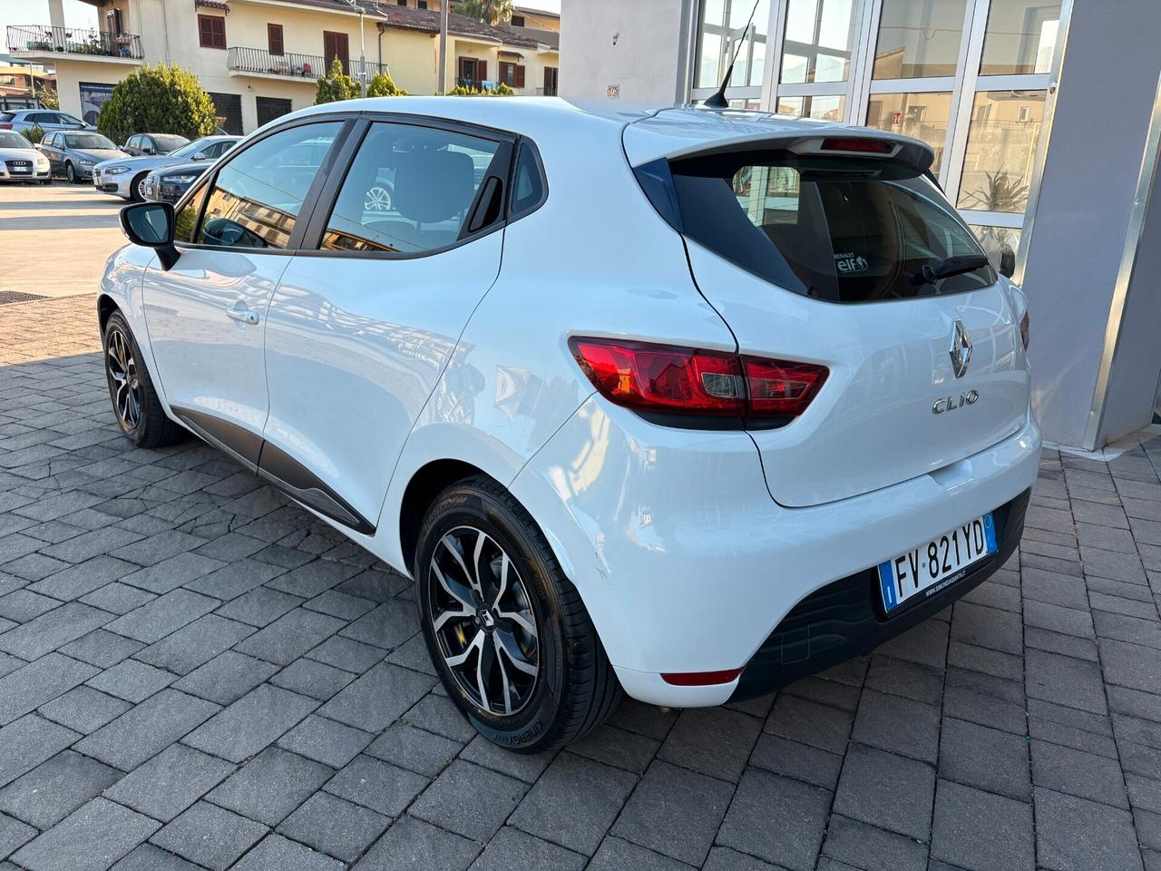 Renault Clio 1.5 dCi 75 CV 5 porte Moschino Intens