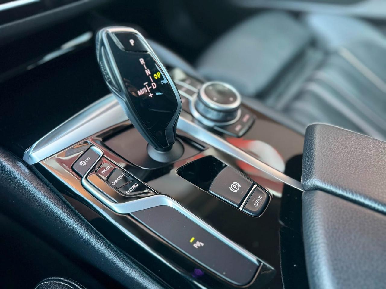 BMW 520d SPORT FULL OPTIONAL