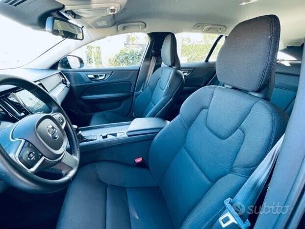 VOLVO V60 D3 Geartronic COCKPIT- CARPLAY