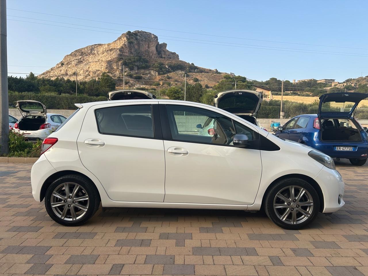 Toyota Yaris 1.4 D-4D 5 porte Lounge