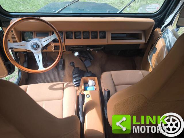 JEEP Wrangler YJ 2.5