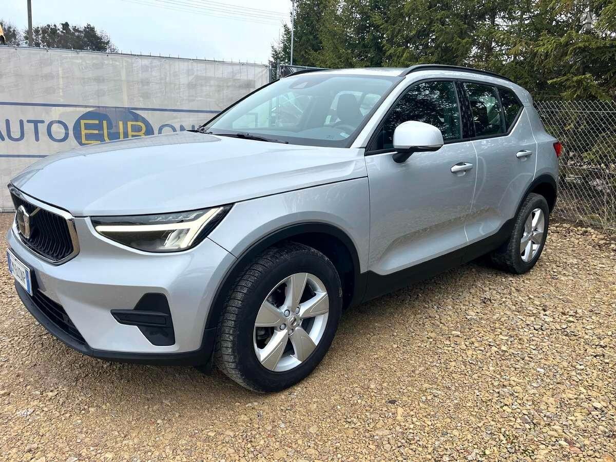 Volvo XC40 T2 2023