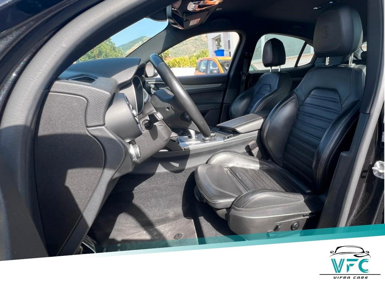 Alfa Romeo Stelvio 2.2 Turbodiesel 160 CV AT8 RWD Business