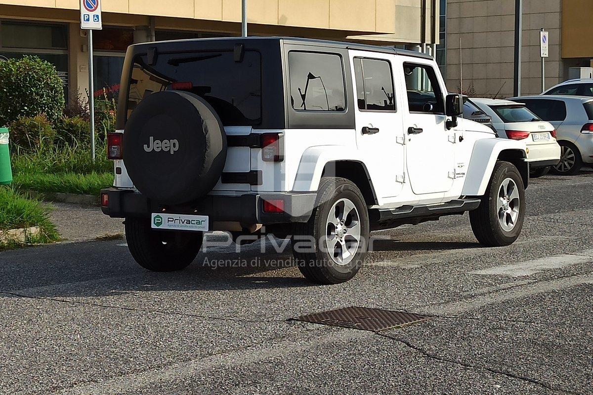 JEEP Wrangler Unlimited 2.8 CRD DPF Sahara Auto