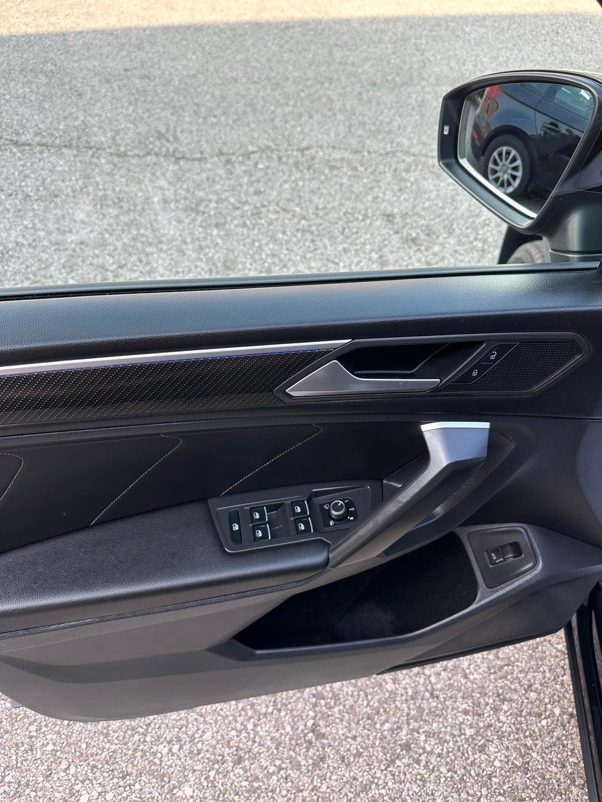 Volkswagen Tiguan Allspace 2.0 TDI SCR DSG R-Line 7 posti