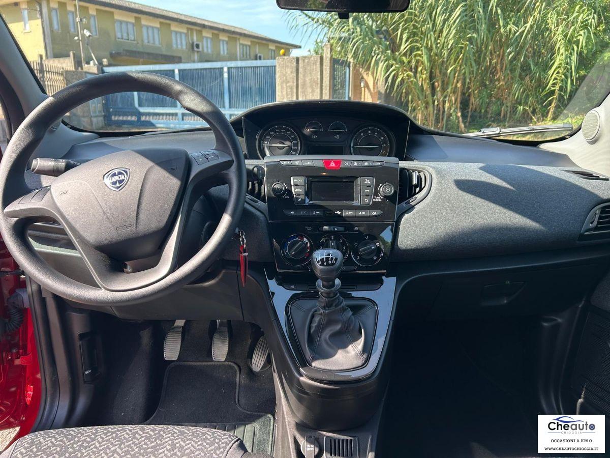 LANCIA - Ypsilon -1.0 firefly hybrid Silver s