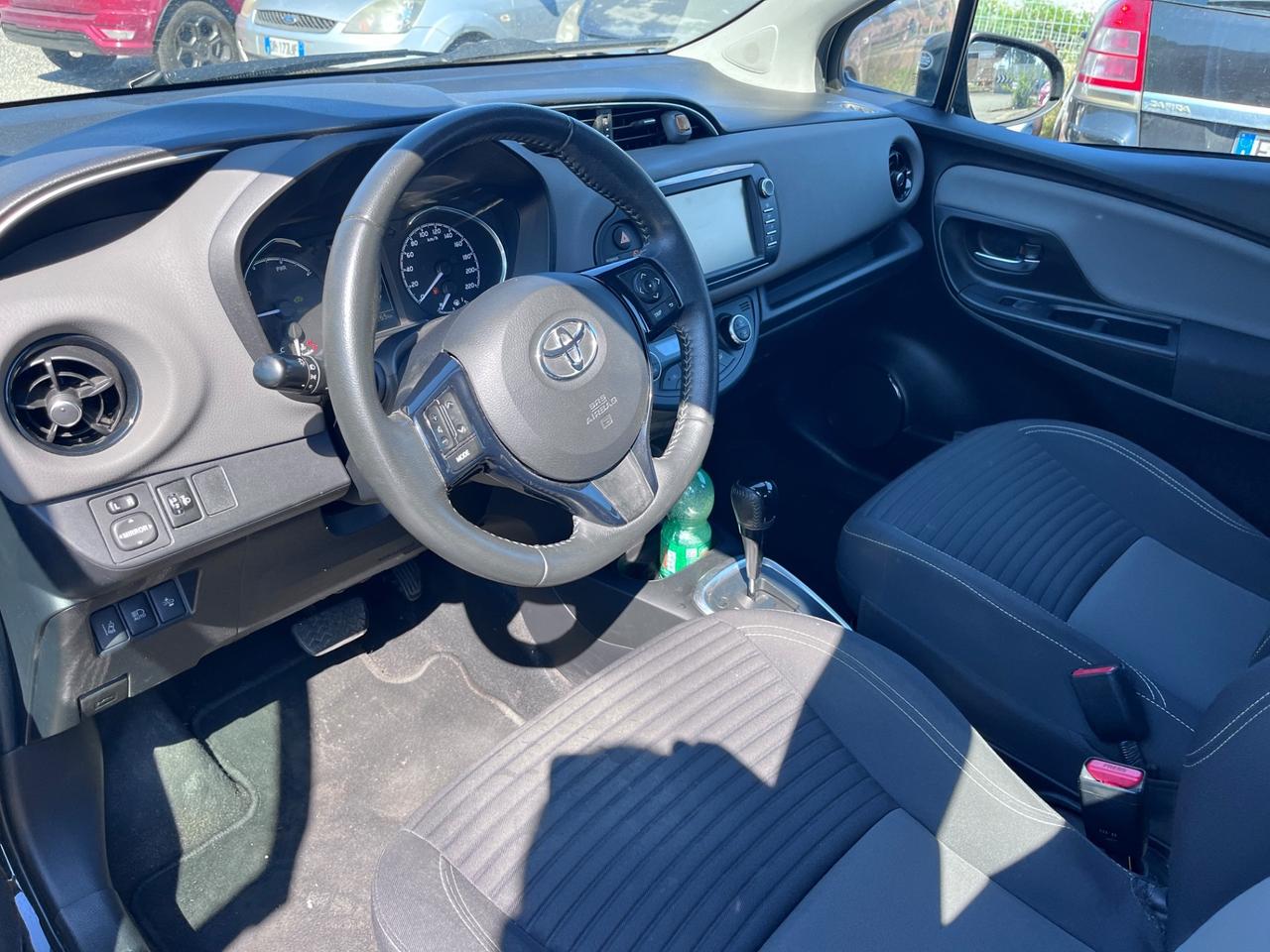 Toyota Yaris 1.5 Hybrid 5 porte Cool
