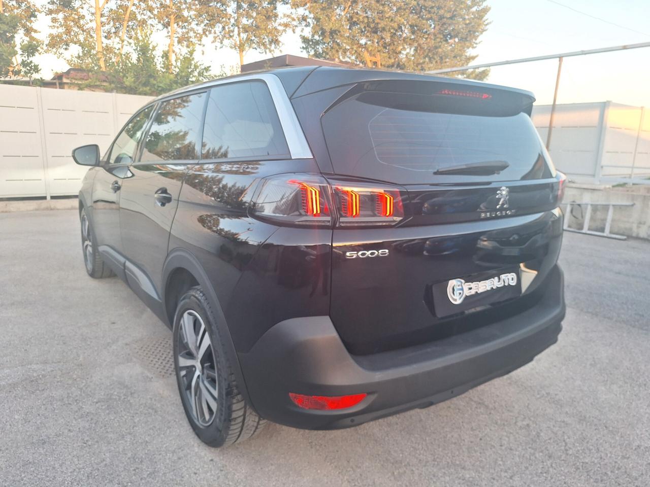 Peugeot 5008 BlueHDi 130 S&S EAT8 Allure Automat. Nav+Retrocam