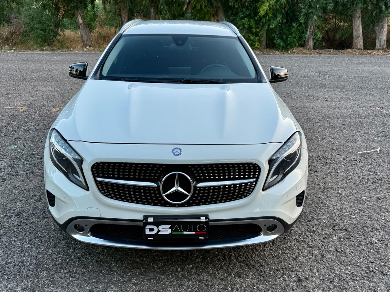 MERCEDES- BENZ GLA 200 D AUTOMATIC SPORT