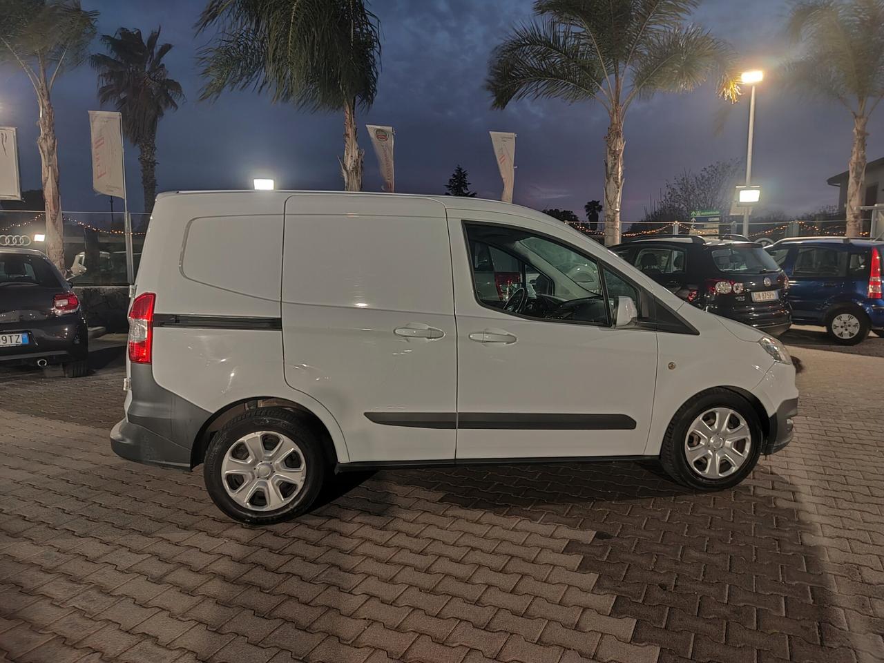 Ford Transit Courier 2018 1.5 tdci