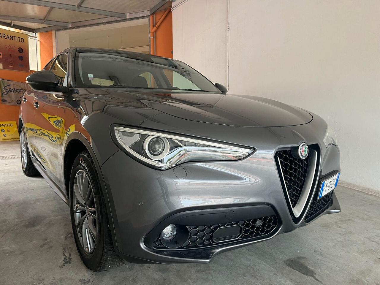 Alfa Romeo Stelvio 2.2 160 CV AT8 RWD Sport-Tech