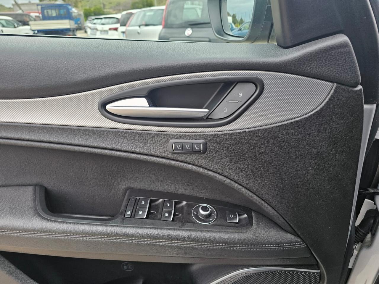 ALFA ROMEO STELVIO 2.2 Q4 VELOCE 210CV TETTO