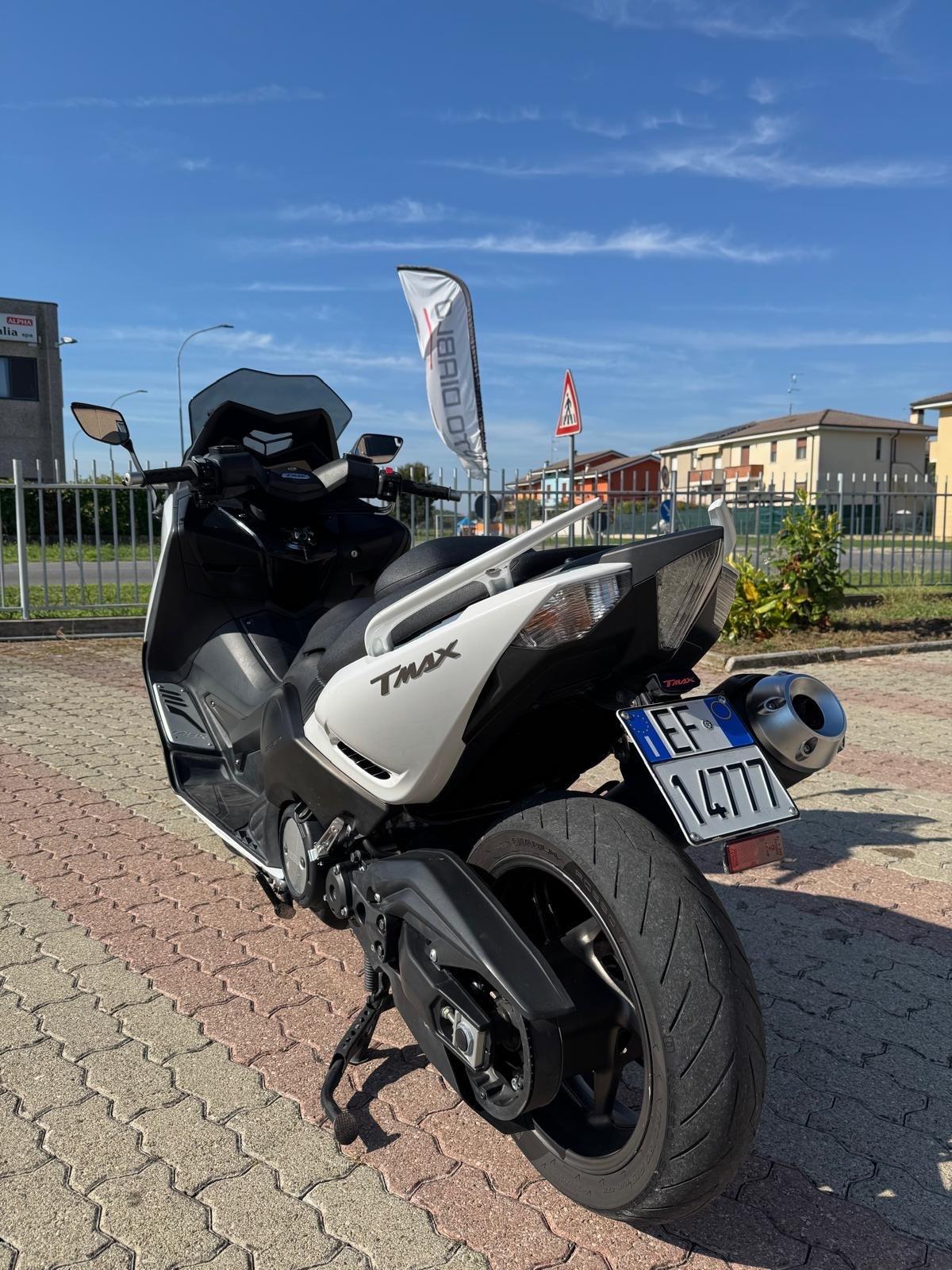 Yamaha TMAX 530